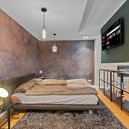 Apartment Vernescu In The Heart Of The With Free Parking *