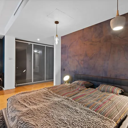 Vernescu In The Heart Of The With Free Parking Apartmán *