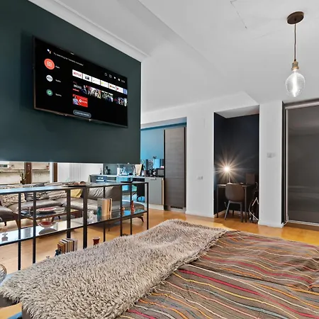 Apartment Vernescu In The Heart Of The With Free Parking