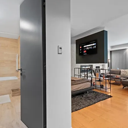 Apartamento Vernescu In The Heart Of The With Free Parking *